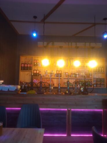 Ofisiantlar: Ofisiant tələb olunur, Kafe, Gündəlik ödəniş, 18-29 yaş, 1 ildən az təcrübə