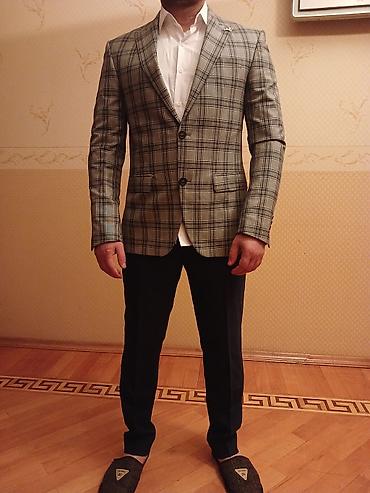 kiton kurtka: Təcili satılır. 1 dəfə geyinilib. 200 azn alınıb. 35azn son qiymət — 1