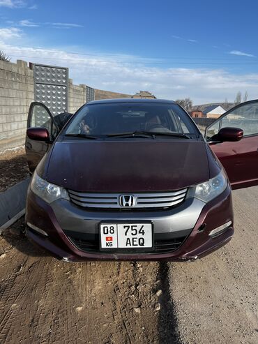 Honda: Honda Insight: 2011 г., 1.3 л, Вариатор, Гибрид, Седан