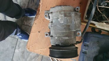 denso: Denso markalı, 10S17C model nömrəli, 447260-6482 seriyalı avtomobil