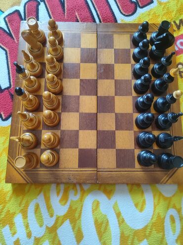 шахмат кыргызча: Продаю шахматы деревянные, ручной работы,доска размером 480/480
