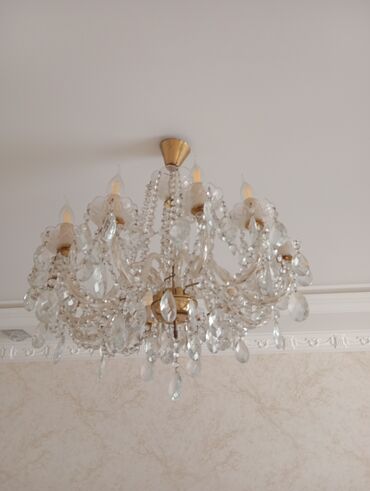 tibb sekilleri: Çılçıraq, 6 lampa, Metal