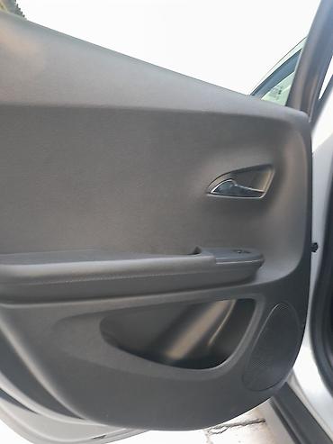spark 1: Chevrolet Volt: 2012 г., 1.4 л, Автомат, Гибрид, Хэтчбэк — 10