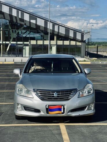 авто домкраты: Toyota Crown: 2008 г., 3 л, Автоматические, Бензин, Седан