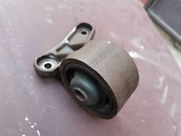 Auto delovi: Nosac menjaca 5 brzina Lada2121,21213,21214,21214i Niva. Polovno — 3