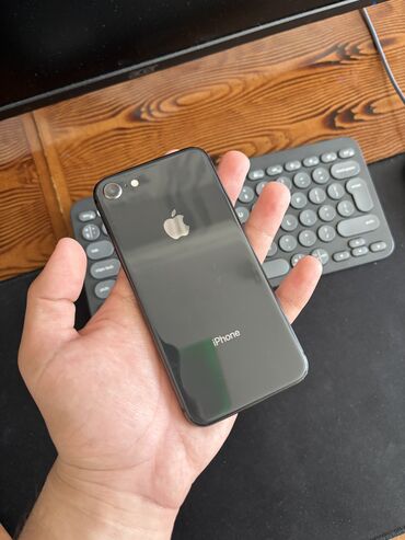 Apple iPhone: IPhone 8, 64 GB, Qara, Barmaq izi