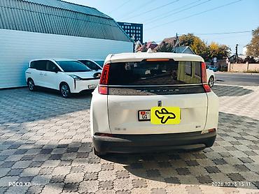 електро машина: BYD : 2022 г., Автомат, Электромобиль, Минивэн — 3