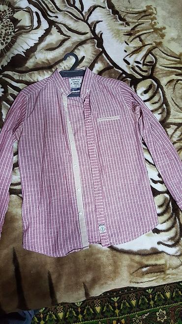 Kişi geyimləri: 100% cotton kiwi koyneyi,az geyinilib balaca oldurazmer sgiymeti — 2