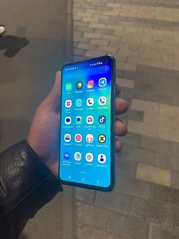 самсунг 10е: Samsung Galaxy S10e, Б/у, 128 ГБ, цвет - Голубой, 2 SIM — 5