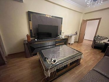 qonaq: Qonaq otağı və yemək otağı mebel dəsti Tərkib: - Yemək masası və 6 — 4