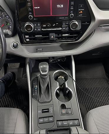 радио для авто: Toyota Highlander: 2020 г., 3.5 л, Автомат, Бензин, Кроссовер — 3