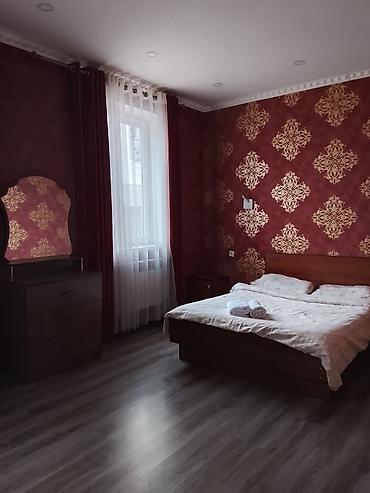 Посуточная аренда квартир: 1 комната, Душевая кабина, Постельное белье, Кондиционер — 3