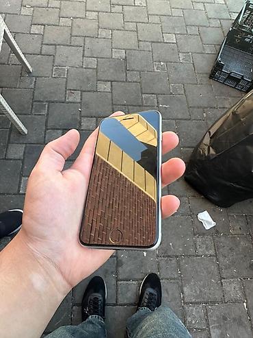 Apple iPhone: IPhone SE 2020, 64 GB, Ağ, Simsiz şarj — 2
