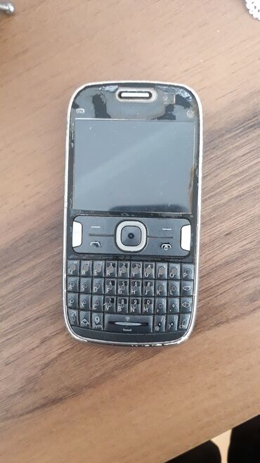 nokia 6500: Nokia 110 4G, Düyməli