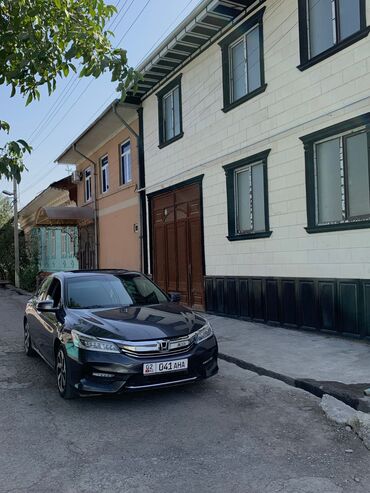 обмен на легаси: Honda Accord: 2016 г., Автомат, Бензин, Седан