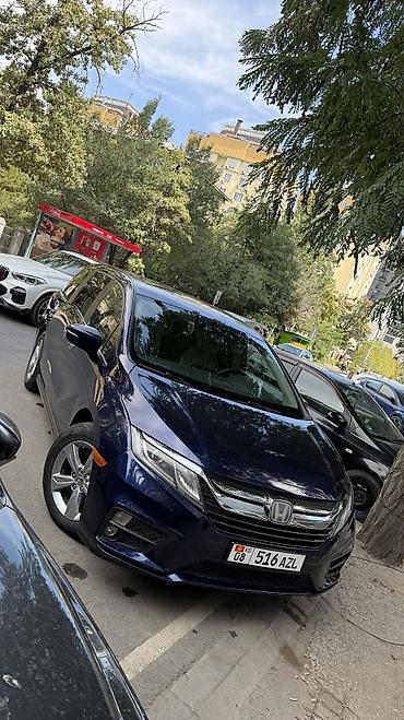 одесей: Honda Odyssey: 2019 г., 3.5 л, Автомат, Бензин, Минивэн — 2