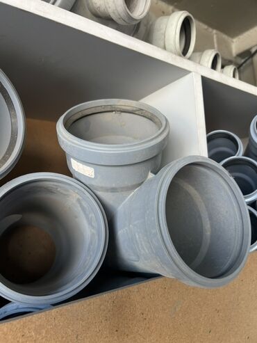 пластика: Тройник, Материалы: Пластик