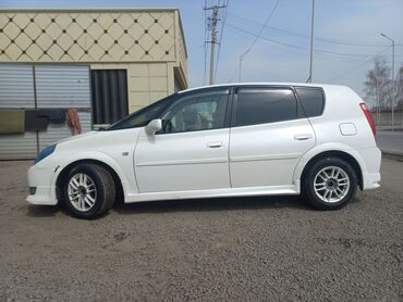 tayota 200: Toyota Opa: 2002 г., 1.8 л, Автомат, Бензин, Минивэн