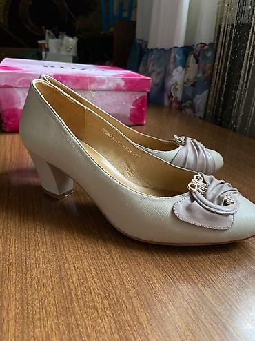 Сапоги: Обувь б/у размер 37 размер 500, 500, 500, 1000 сом — 7