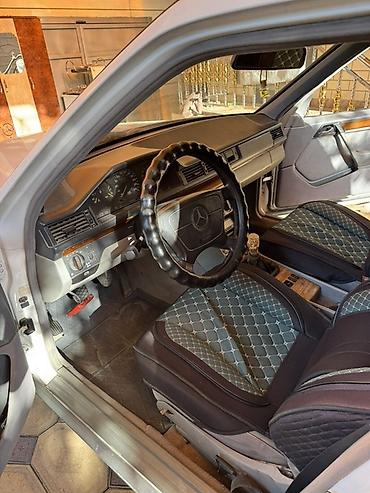 Транспорт: Mercedes-Benz W124: 1993 г., 2 л, Универсал — 10