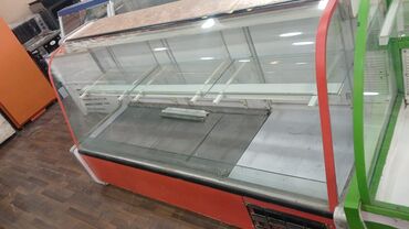 Paltaryuyan maşınlar: Soyuduculu vitrin – mağaza, supermarket, ət və şirniyyat şöbələri