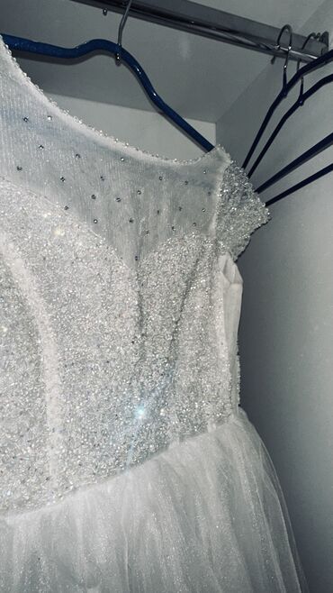 белый платья: Вечернее платье, Пышное, Длинная модель, Без рукавов, Камни, XS (EU 34), S (EU 36), M (EU 38)