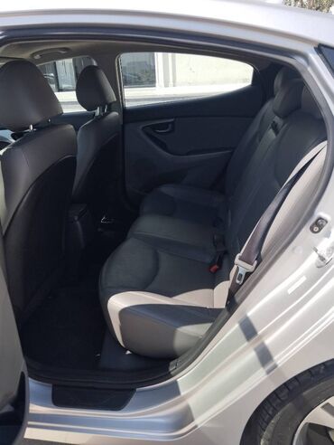 Hyundai: Hyundai Elantra: 2 l | 2014 il Sedan — 1