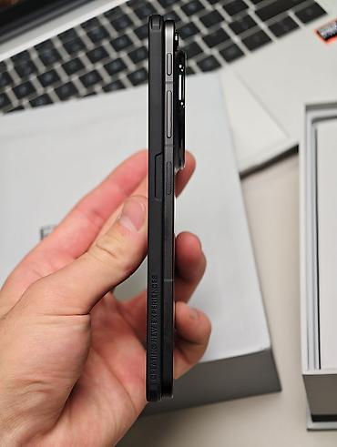 Уюлдук телефондор жана аксессуарлар: Oppo Find N6, Колдонулган, 256 ГБ, түсү - Кара, 2 SIM — 6
