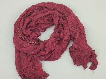 Personal Items: Scarf condition - Good