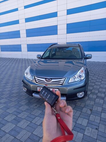 фронтера машина: Subaru Outback: 2010 г., 2.5 л, Вариатор, Бензин, Универсал