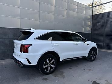 Kia: Kia Sorento: 2021 г., Кроссовер — 3