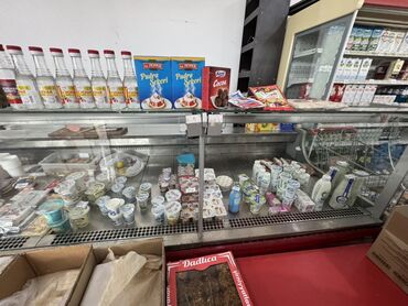 kiraye soyuducu: 4 metrlik metrəsi 1000 azn,bunun 3 metrə olanıda var. Mini market