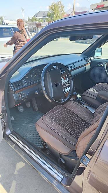 tlc 200: Mercedes-Benz W124: 1991 г., 2.3 л, Механика, Бензин, Седан — 6