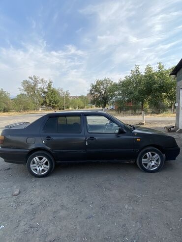 мерс 210 сатылат: Volkswagen Vento: 1993 г., 2 л, Механика, Бензин, Седан