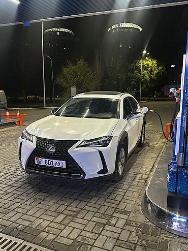 Lexus: Lexus UX: 2018 г., 2 л, Автомат, Бензин — 1
