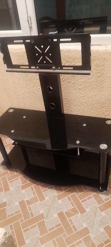 stend: TV üçün şkaf-stend - Material: qalın temperli şüşə rəflər, metal — 1