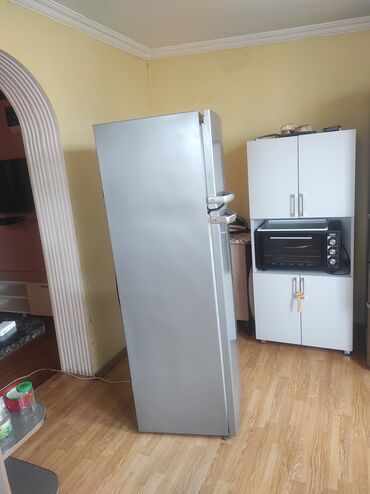 Холодильники: Б/у 2 двери Vestel Холодильник Продажа, цвет - Серый, Встраиваемый