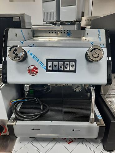 Для кафе, ресторанов: Кофемашина Италия 
2 ражковый
1 ражковый 
La Pavoni
Coffee machine — 5