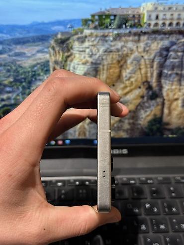 самсунг 6s: Samsung Galaxy S25 Ultra (SM‑S938U1) - Экран: большой безрамочный — 9