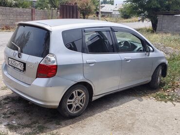 машина в караколе: Honda Fit: 2002 г., 1.5 л, Вариатор, Бензин, Хетчбек
