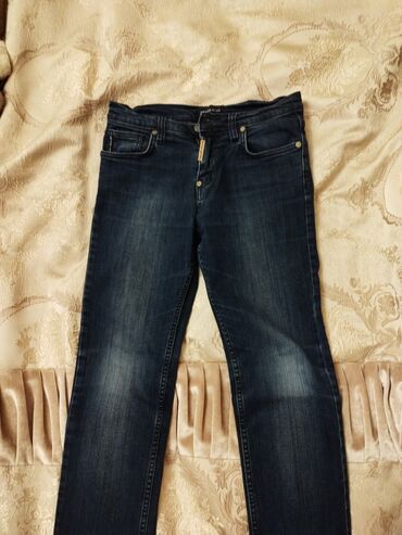 Джинсы: Хорошие джинсы,в очень хорошем качестве.Размер:12/152 см