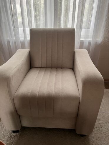 Sofe i kaučevi: Trosed na razvlačenje sa sandukom za odlaganje - Dizajn: moderan — 7