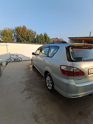 портер 4x4: Toyota Avensis Verso: 2004 г., 2 л, Механика, Бензин, Минивэн — 9