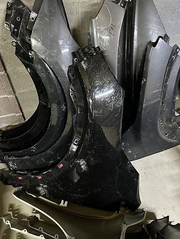 Крылья и комплектующие: Передние крылья для легковых автомобилей — большой выбор. Крыло — 1