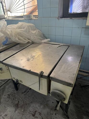 аппарат мороженого купить: Промышленная варочная плита с металлической столешницей и чугунными