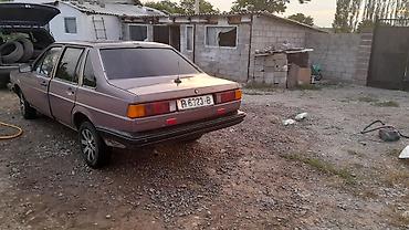 pass: Volkswagen Passat: 1982 г., 1.6 л, Механика, Бензин, Седан — 4