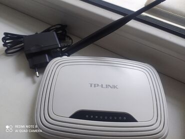router tplink: Продаю роутер tp-link!! Резиновые подкладки, скорость передачи данных