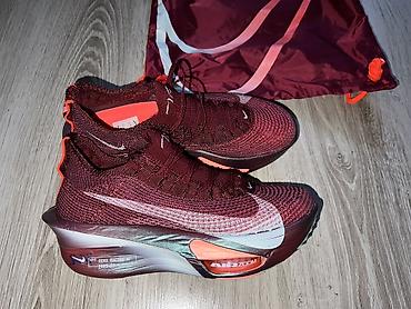 patike sa skrivenom petom: NIKE Air Zoom ALPHAFLY NEXT% 3 SE broj 39, cm 25 sa torbicom. Kutija — 4