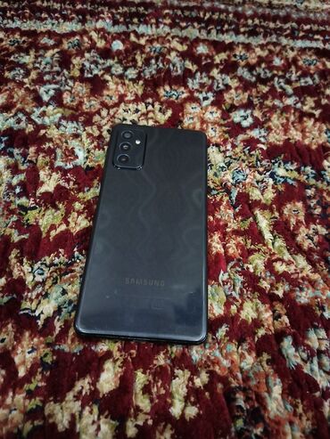 телефоны за 12000: Samsung Galaxy M52 5G, Б/у, 128 ГБ, цвет - Черный, 2 SIM