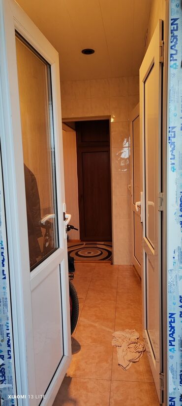 Köhnə tikili: Bakı, Bakıxanov qəs., 3 otaqlı, Köhnə tikili, m. Neftçilər, 70 kv. m — 16